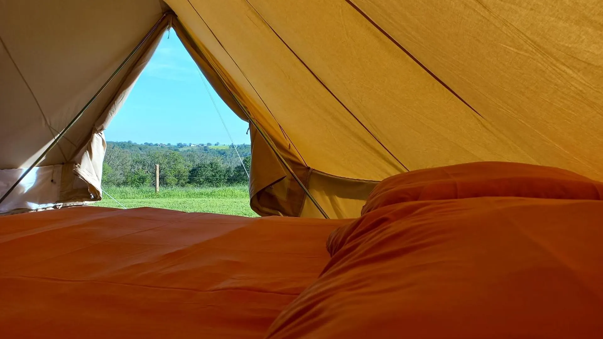 Tipi Du Petit Villers Le Brethon Luxury tent