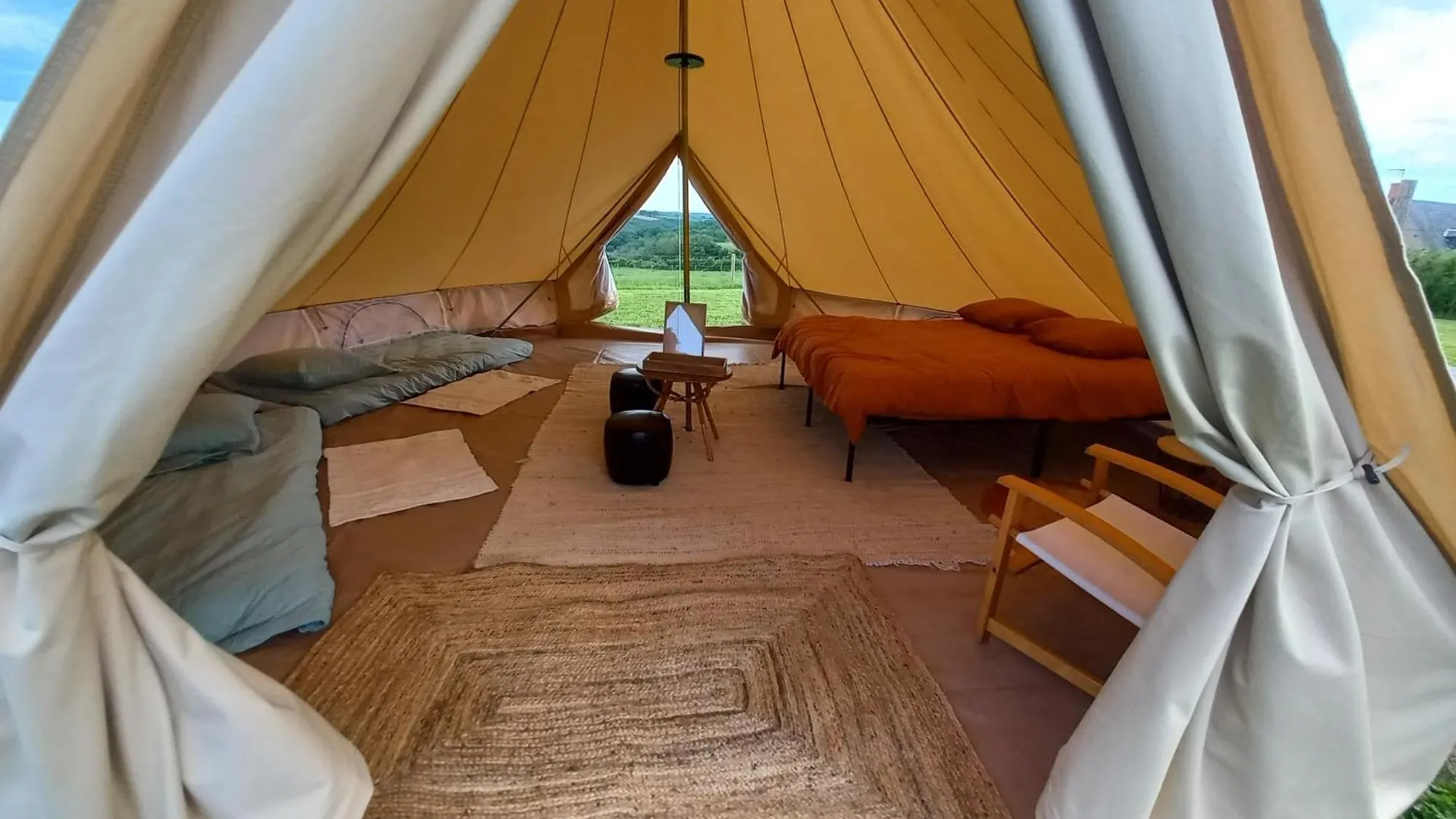 Luxury tent Tipi Du Petit Villers Le Brethon